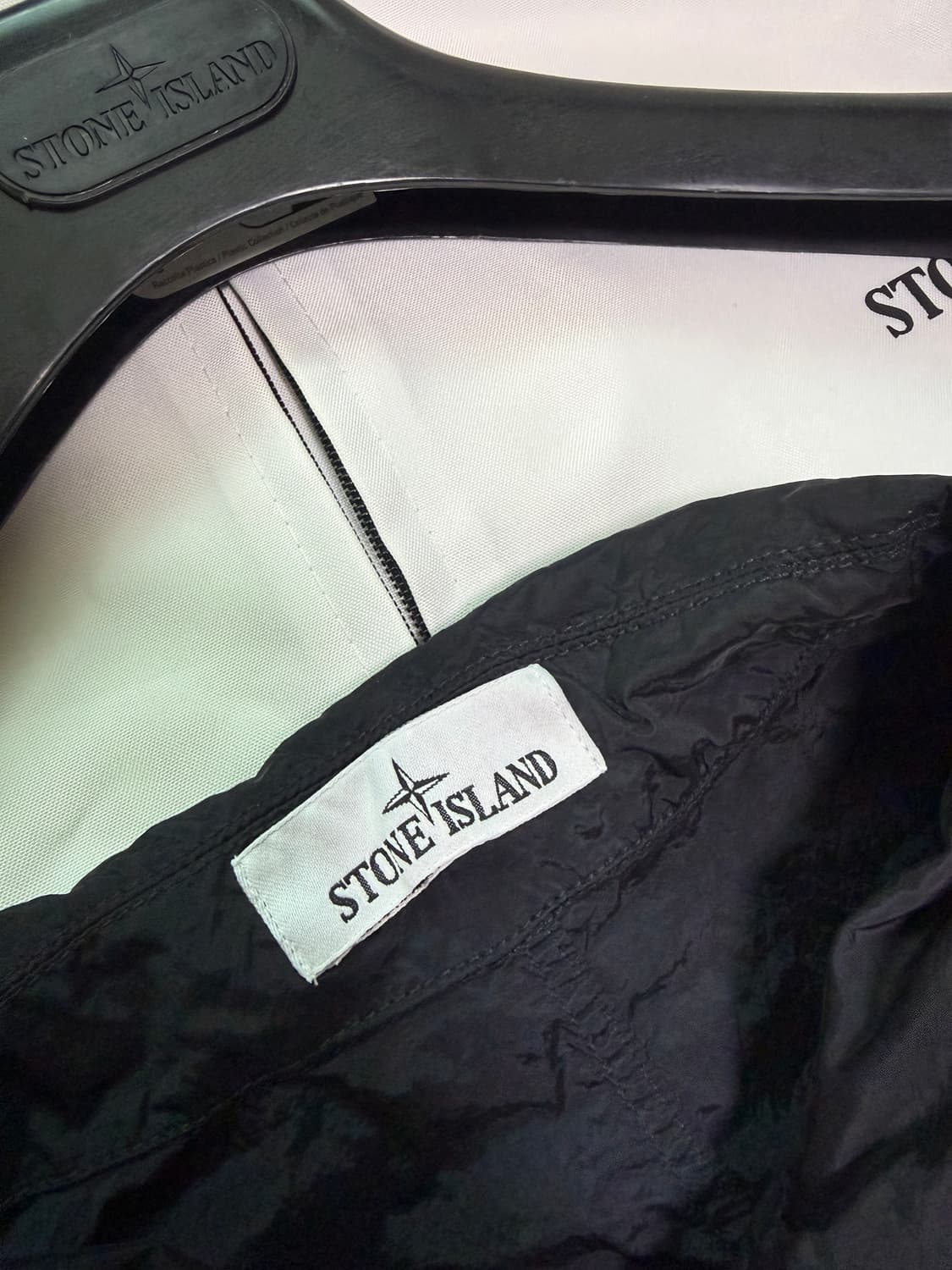 스톤아일랜드 나일론메탈 오버셔츠 블랙 2XL 상품이미지3