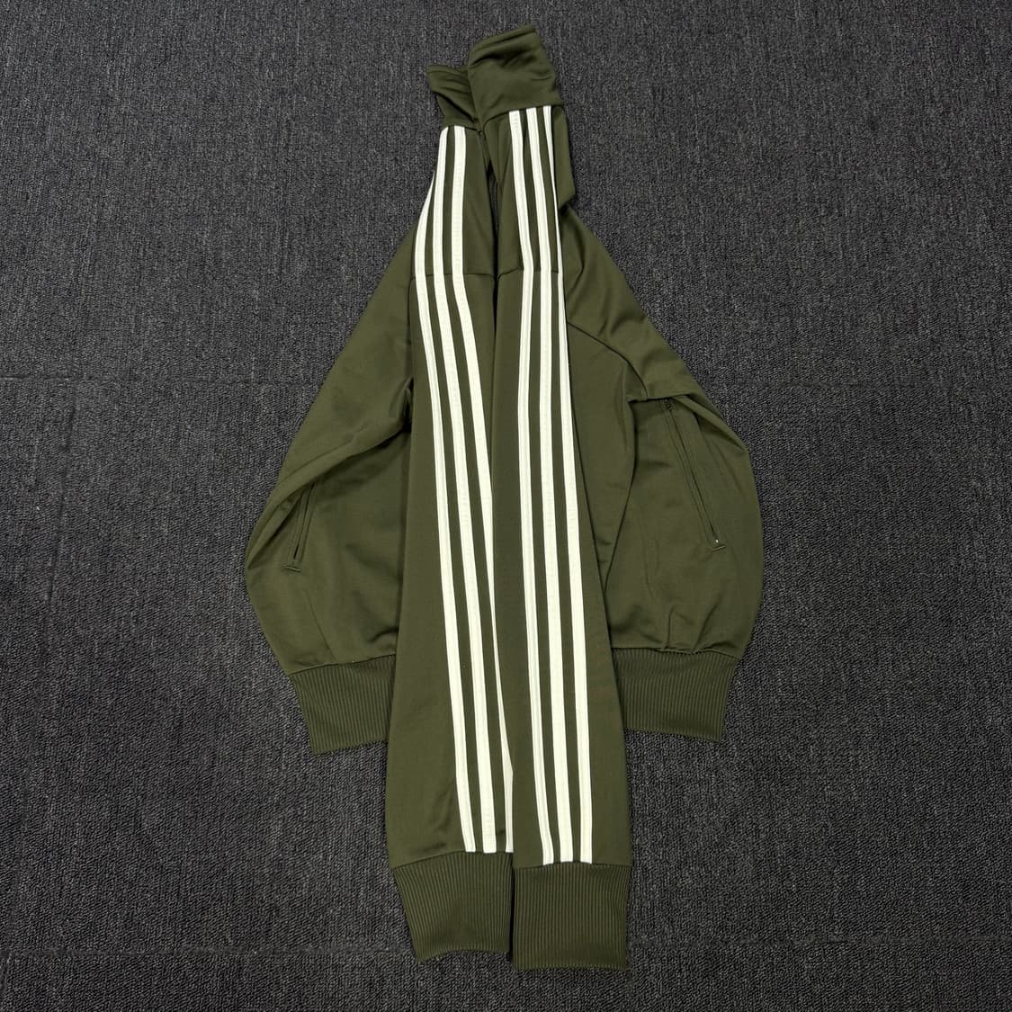 아디다스 파이어버드 카키 져지 상품이미지4