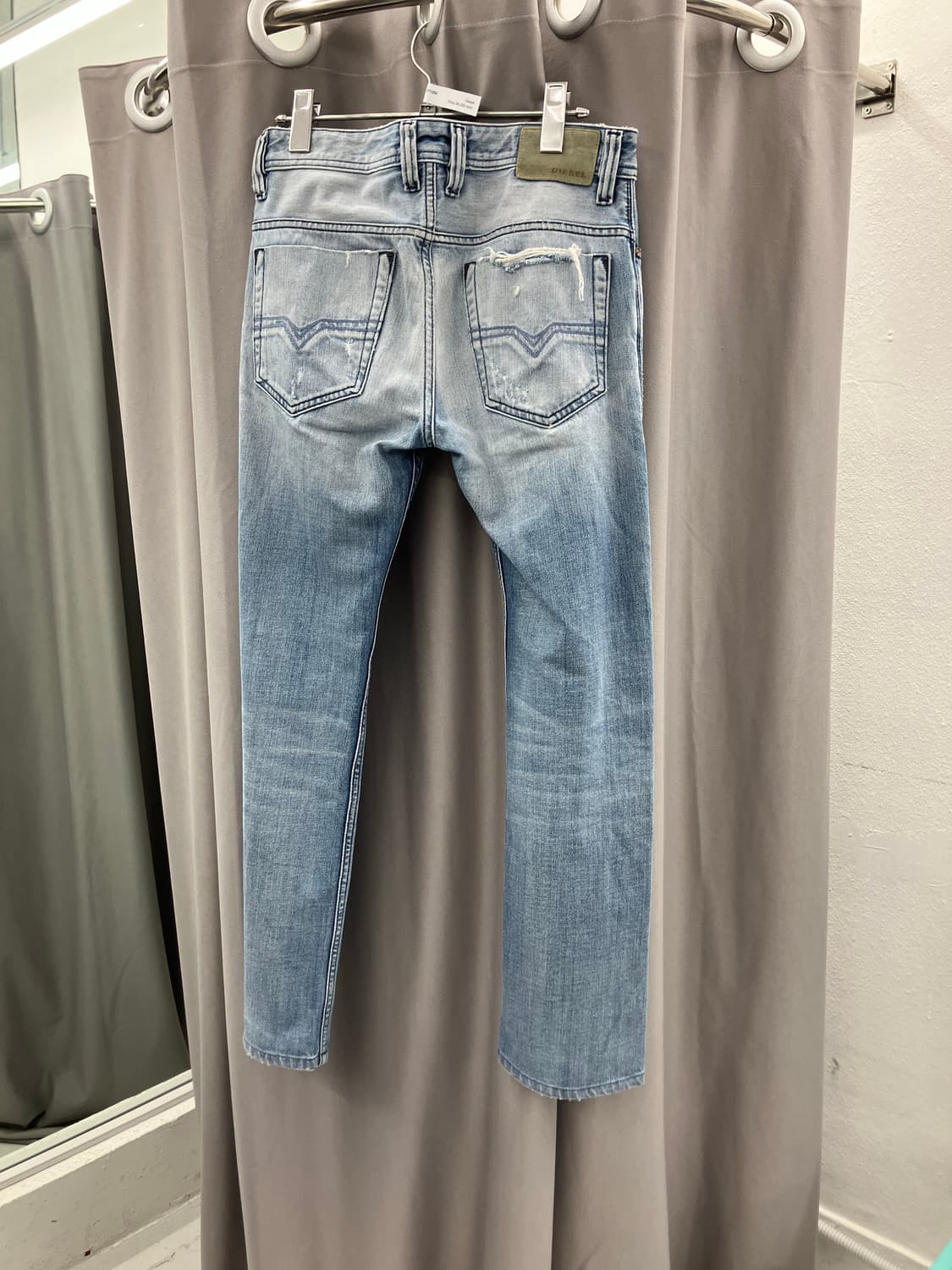 디젤 데미지 아이스워싱 데님진 상품이미지3