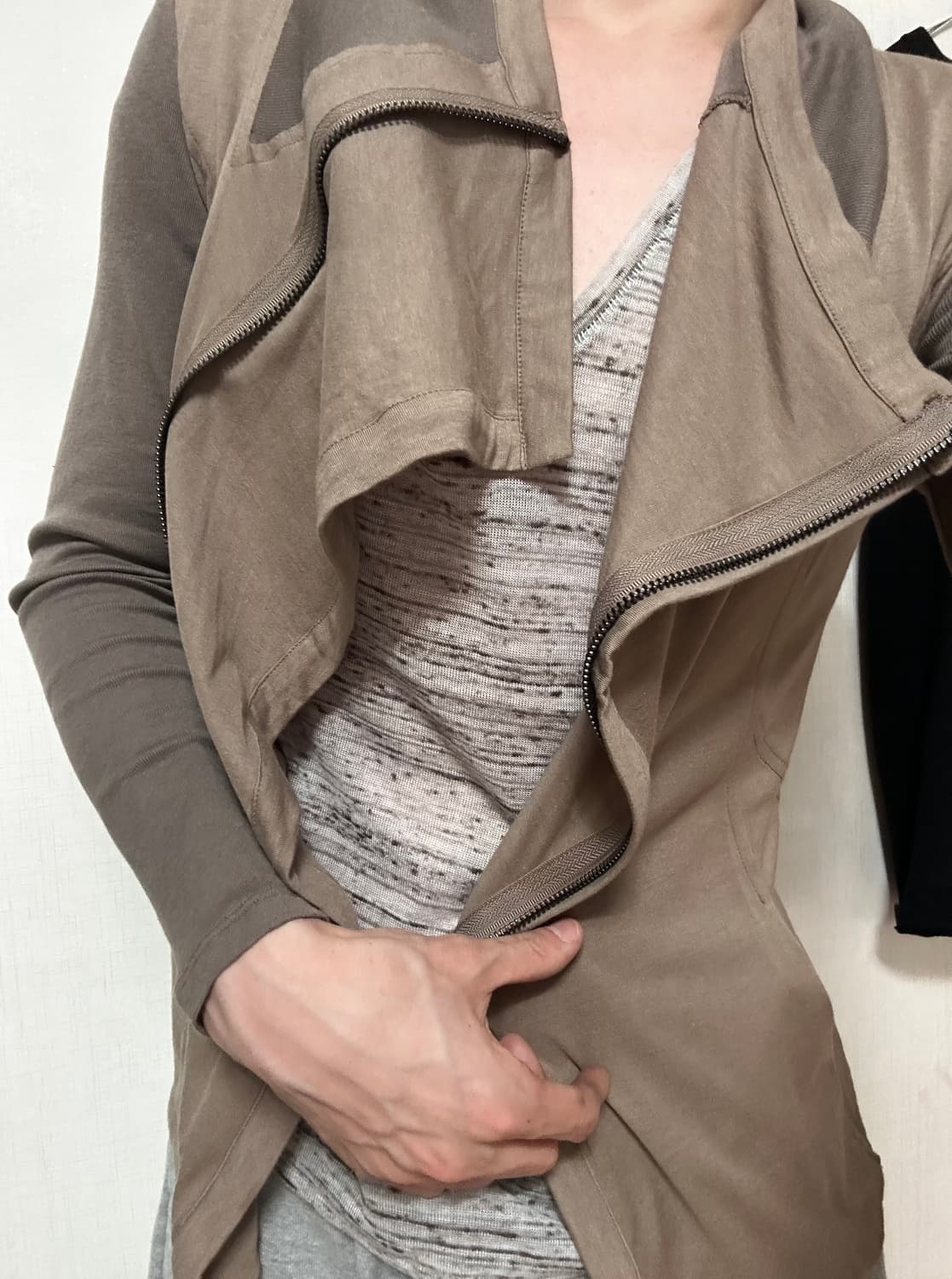 릭맛 사선 하이넥 카키 브라운  슬레이브 자켓  상품이미지1