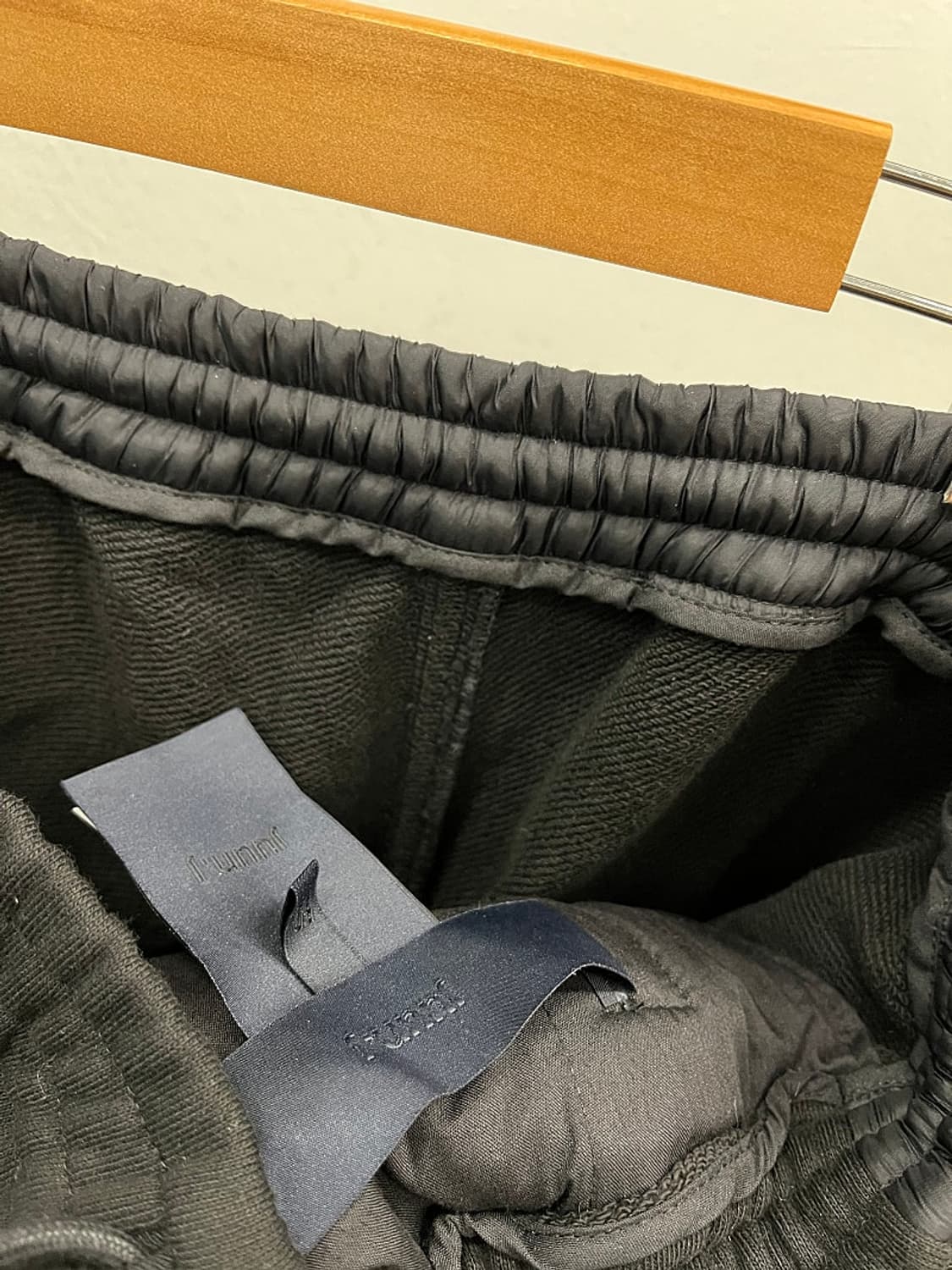 34) 준지 백나일론 조거팬츠  상품이미지9