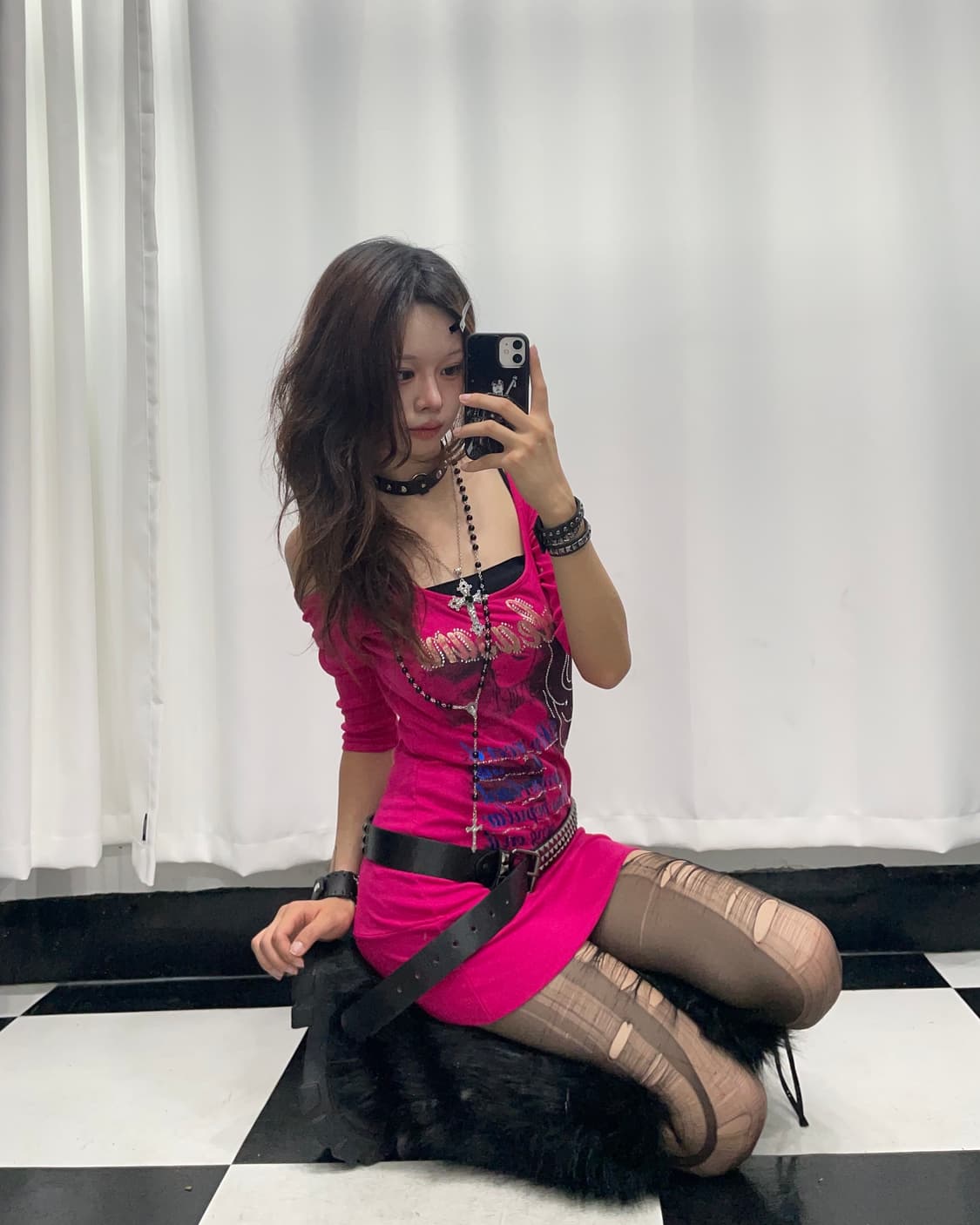 🎸핫핑크 숄더 디테일 롱슬리브🎸 상품이미지1