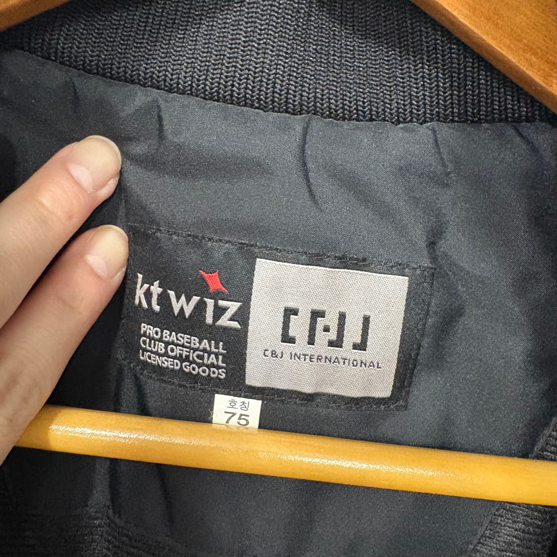 KT위즈 동계 점퍼 상품이미지4