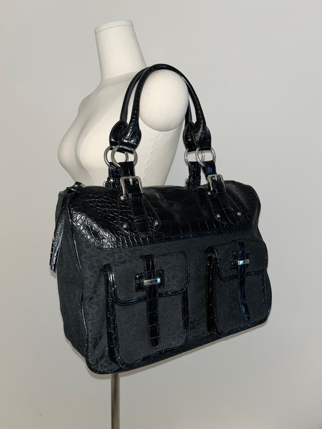 📦DKNY All Black shoulder bag 상품이미지3