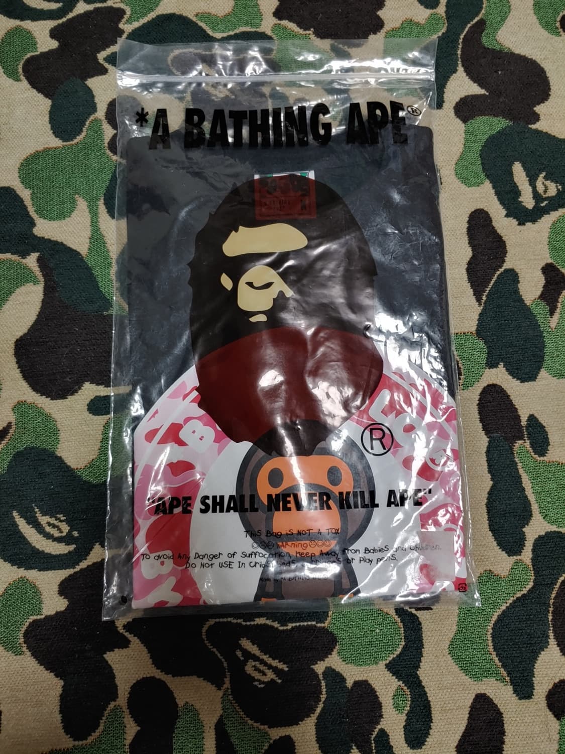 [M] 베이프 ABC 핑크 카모 베이비마일로 비지워크 써클로고 반팔티 상품이미지2