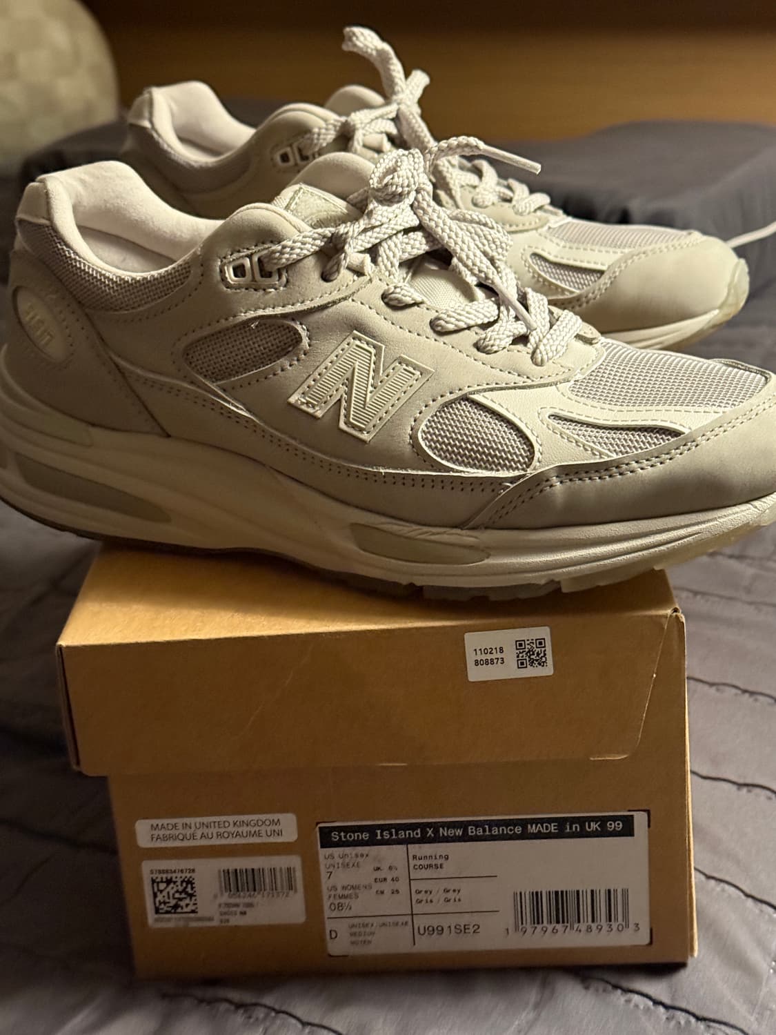 뉴발란스 X 스톤아일랜드 991v2 UK Sand 상품이미지2