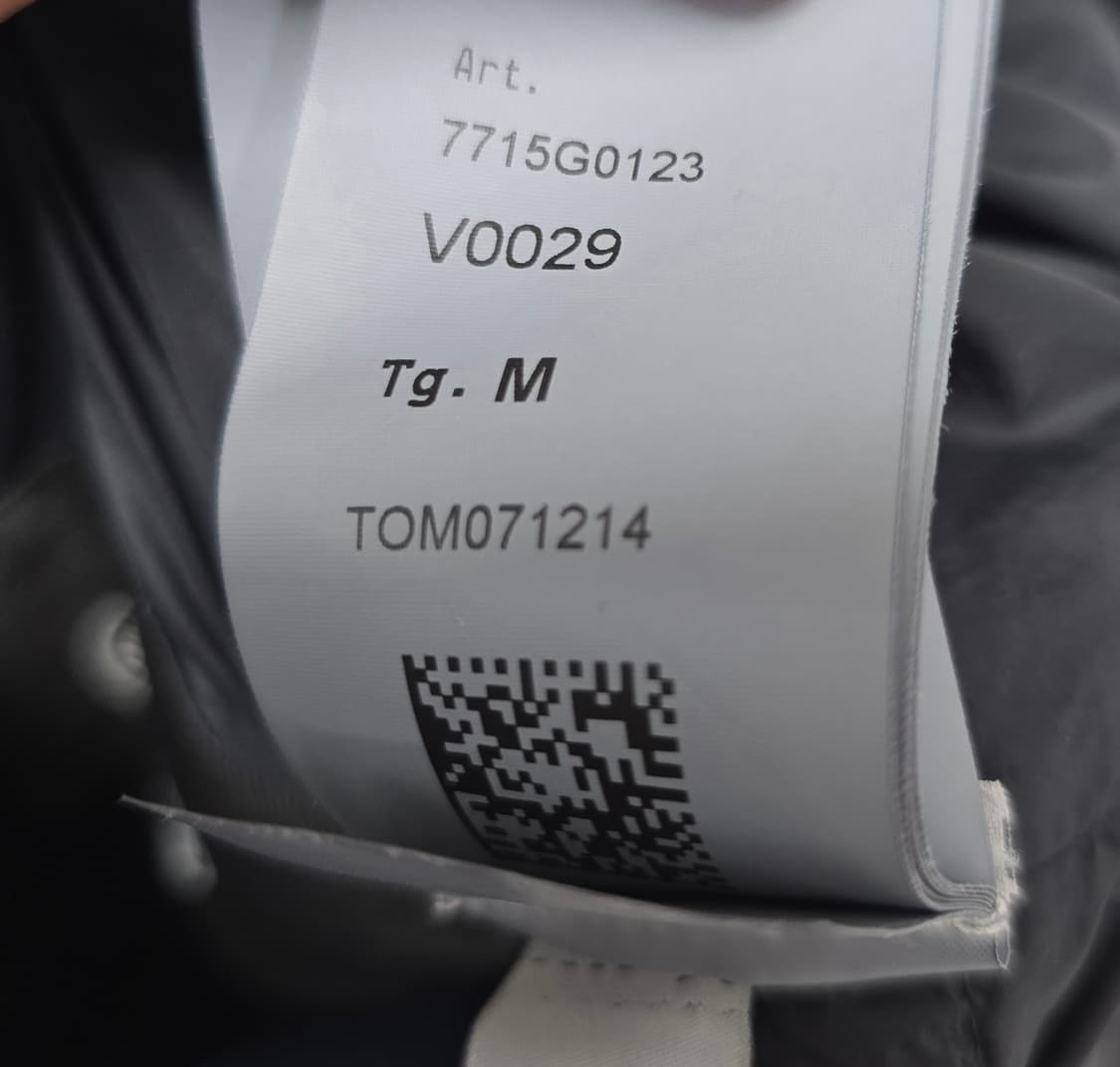 22fw 스톤아일랜드 크링클랩스 패딩 조끼 블랙 m사이즈 95 판매 상품이미지3