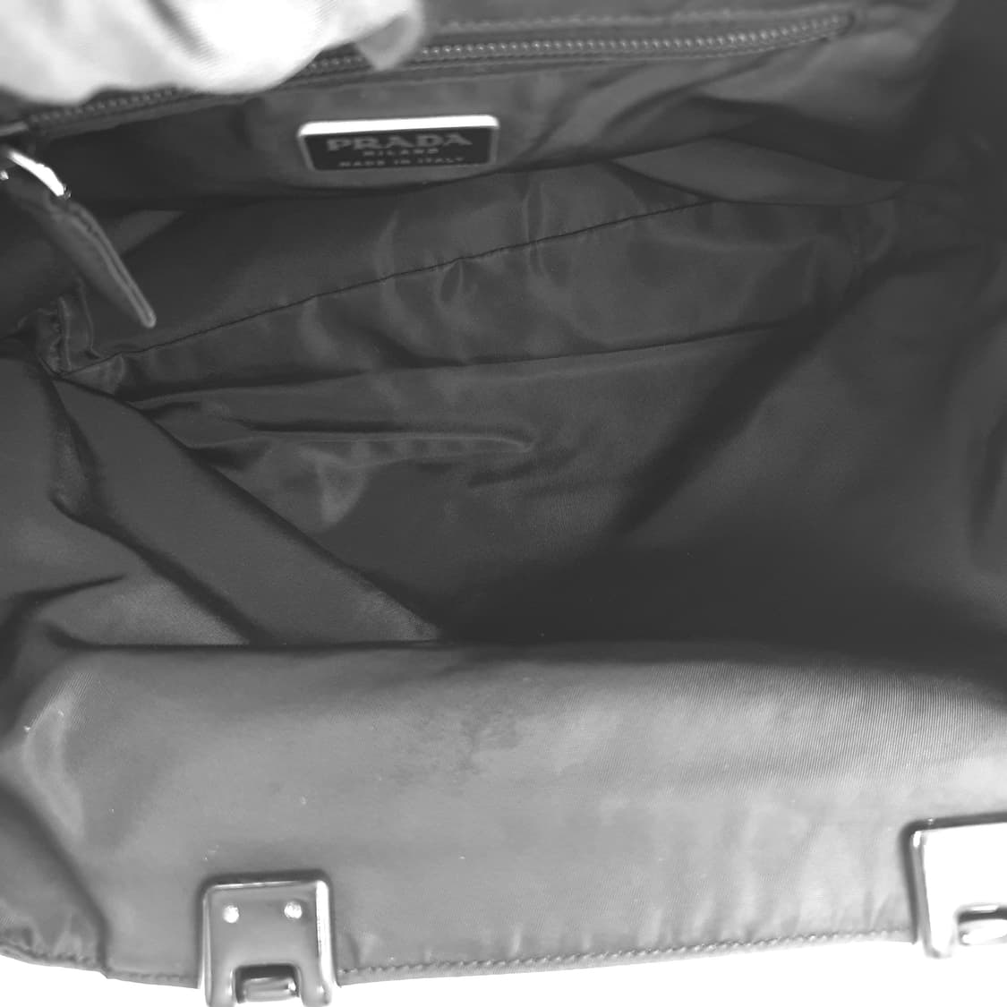 프라다 리나일론 블랙 플라스틱 핸들 토트백 상품이미지10