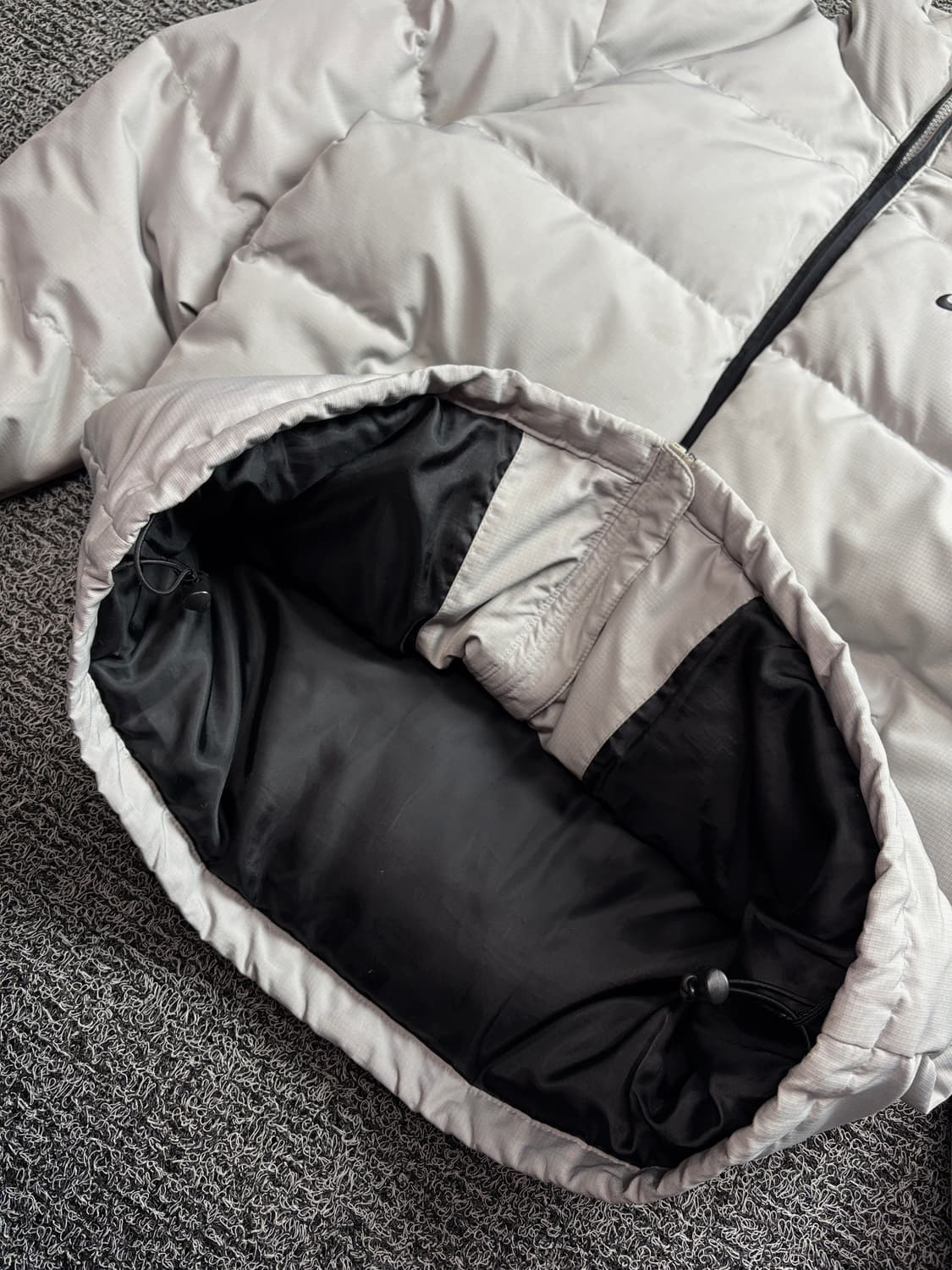 나이키 스우시 뉴챔츠 그레이 덕 다운 푸퍼 패딩 2427 상품이미지3