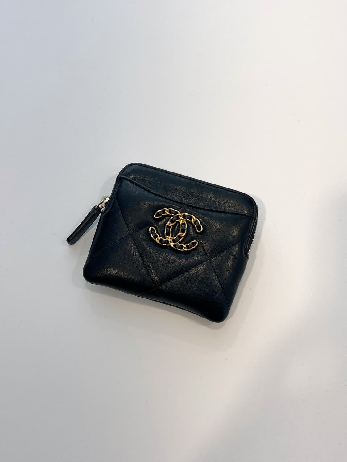 Chanel 샤넬 19 지퍼 지갑 상품이미지1
