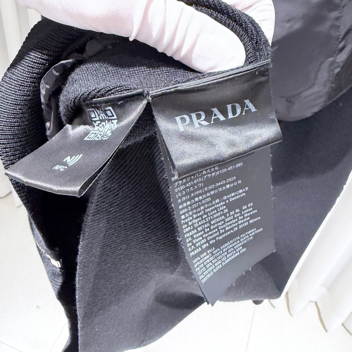 52 / 프라다 로고 블랙 니트 패딩 상품이미지7