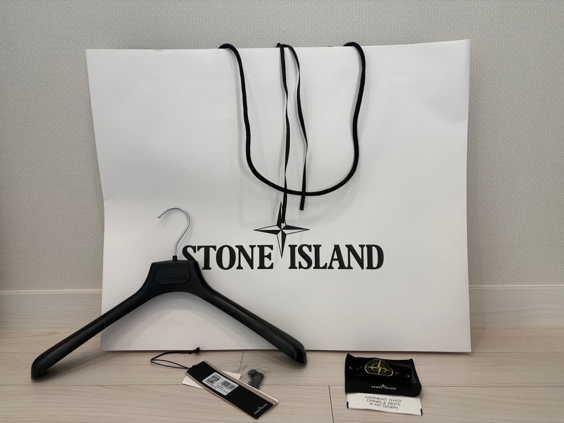 [풀구성/매장정품]24FW스톤아일랜드 크링클랩스 후드 다운자켓 M 네이비 상품이미지10