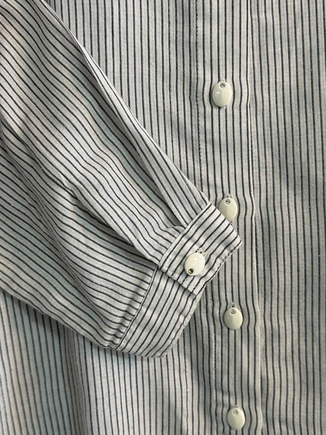 라운드카라 단가라 블라우스 상품이미지5