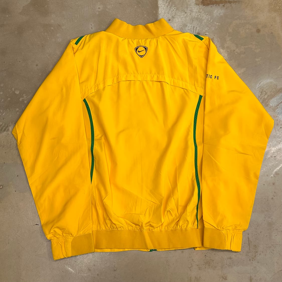 XL 나이키 빈티지 셀틱 FC 옐로우 바람막이 상품이미지3