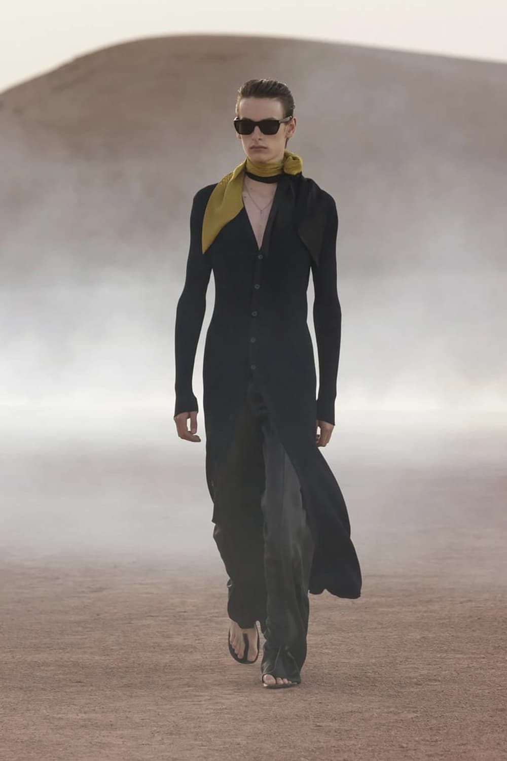 생로랑 컬렉션 심 키 크리스탈 체인 목걸이 유니섹스 상품이미지1