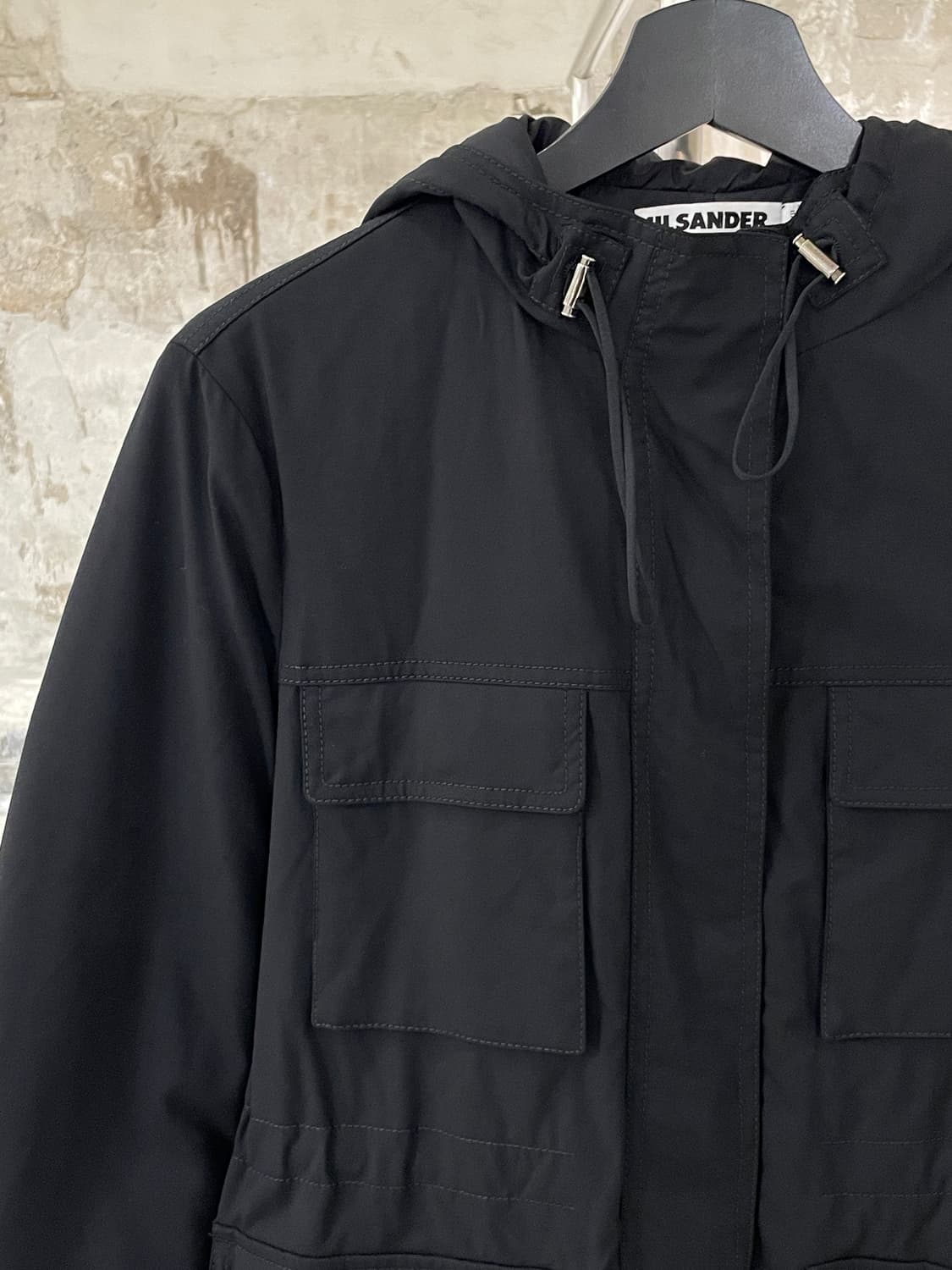 질샌더 블랙 멀티플 플랩 포켓 히든 집업 다운 자켓 상품이미지2
