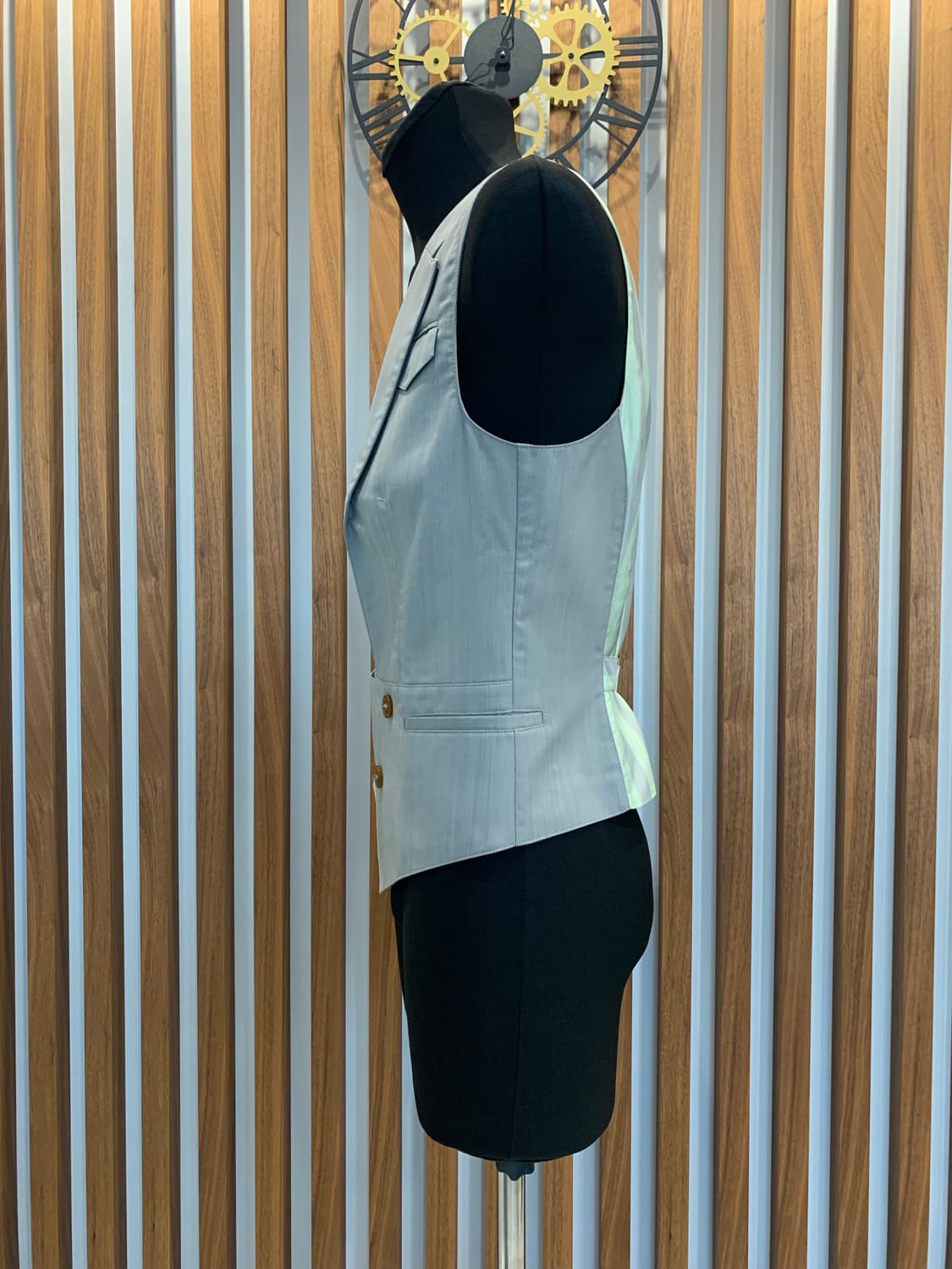 비비안 웨스트우드 베스트(48 사이즈) 상품이미지2