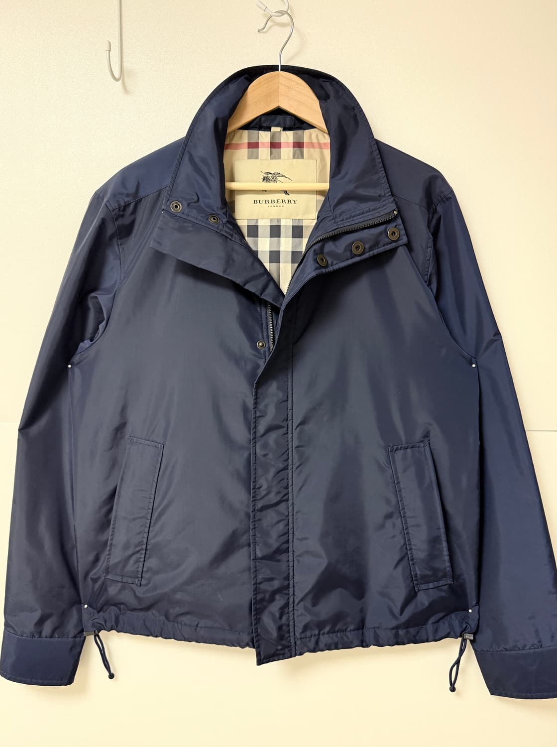 💙 버버리 런던 바람막이 자켓 L / 네이비 노바체크 집업 자켓 상품이미지2