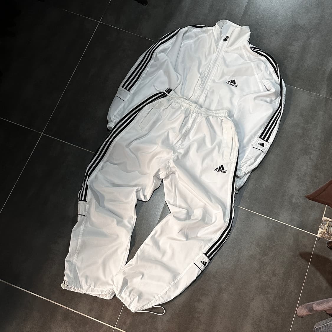 아디다스 트레이닝 화이트 세트 상품이미지1