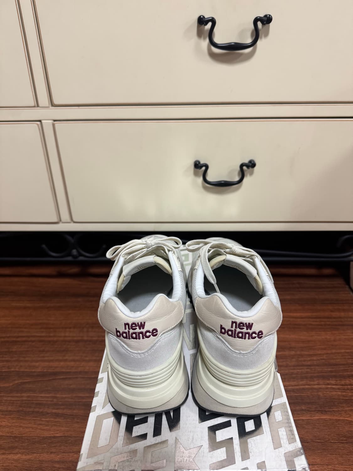 뉴발란스 574 레거시 아이보리 상품이미지4