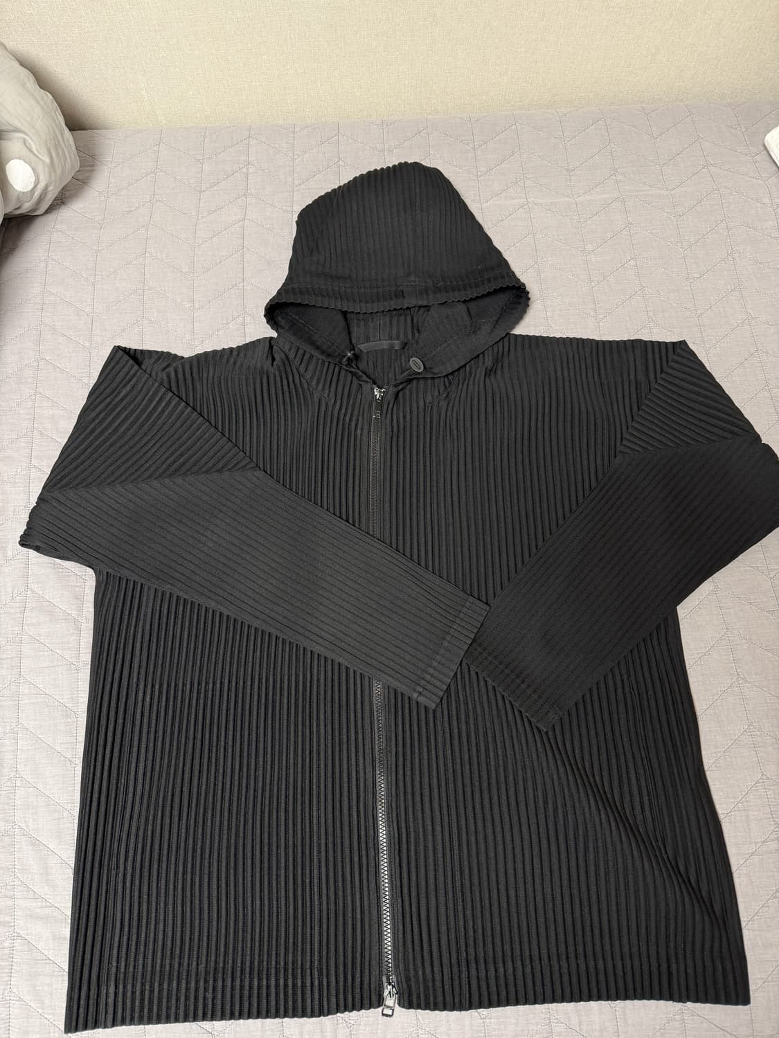 옴므플리세 후드집업 블랙 4 상품이미지1