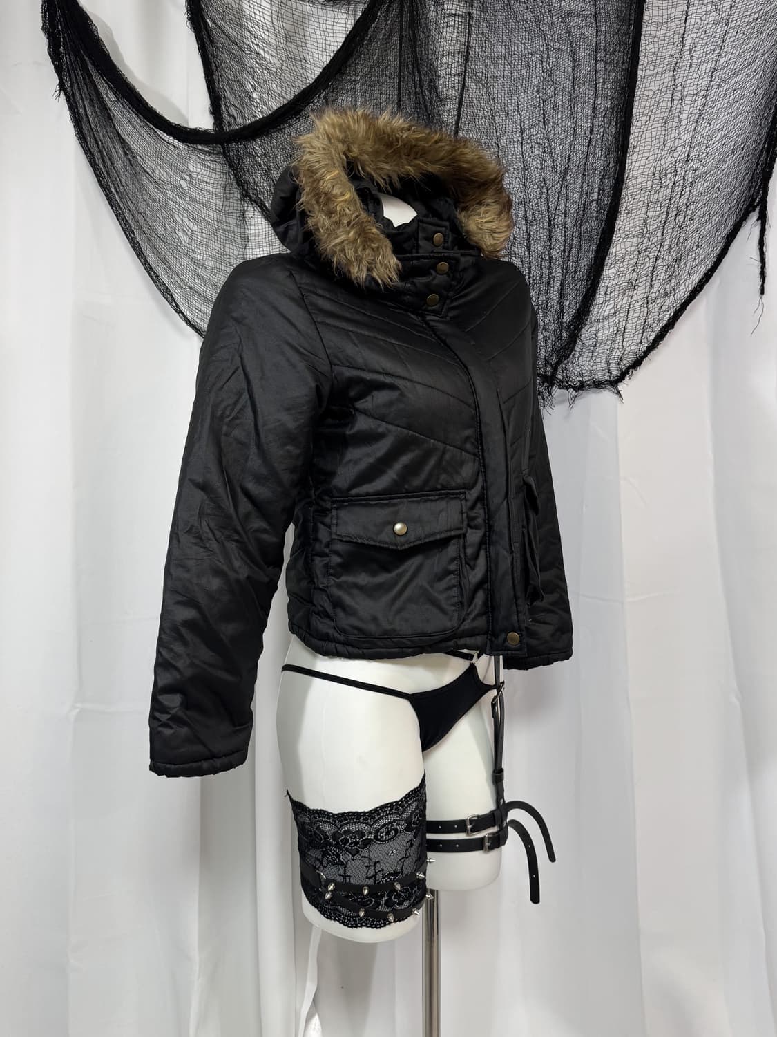 black fur padding 상품이미지3