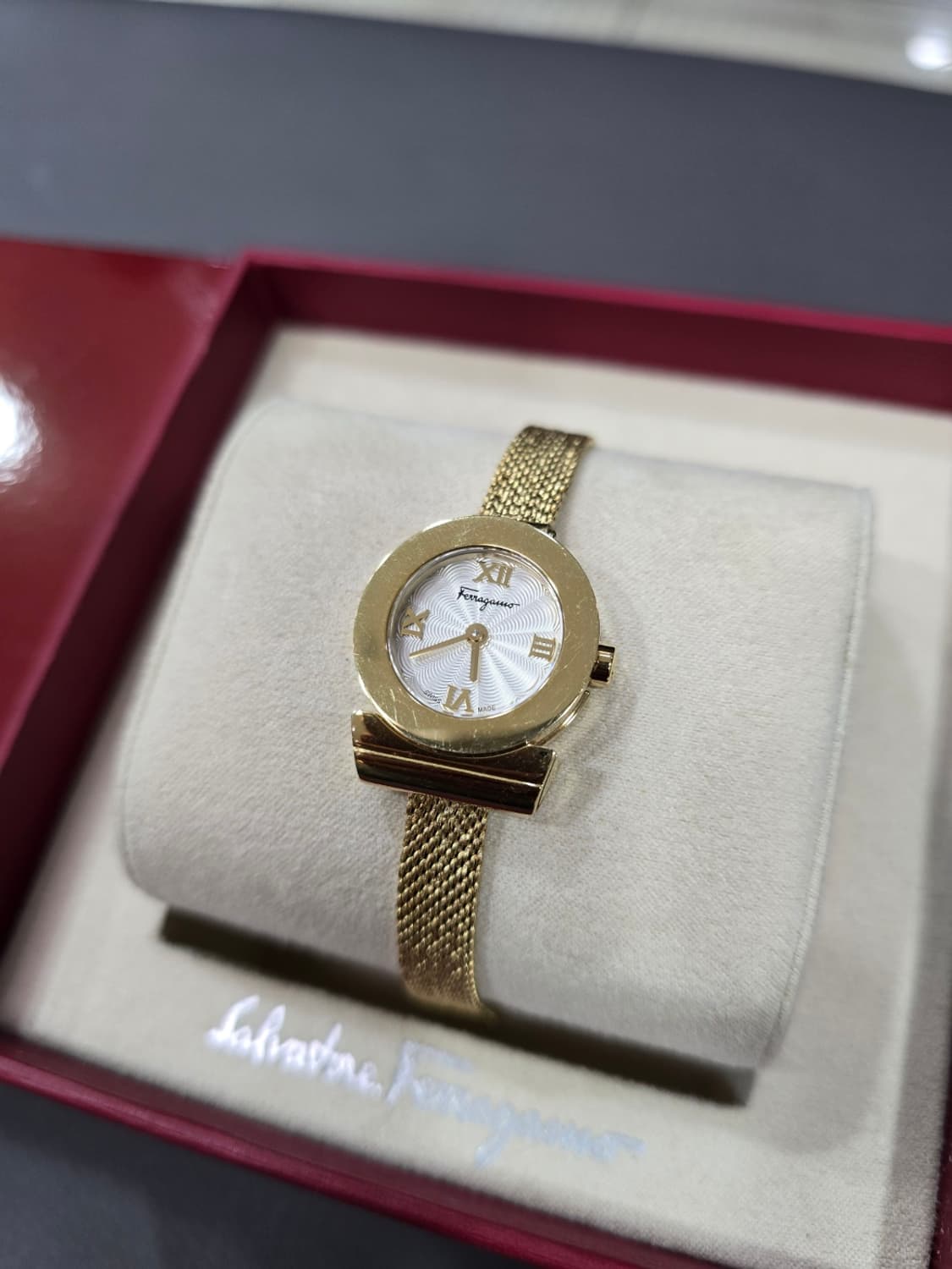 [정품] 페라가모 간치니 22mm 시계 상품이미지7