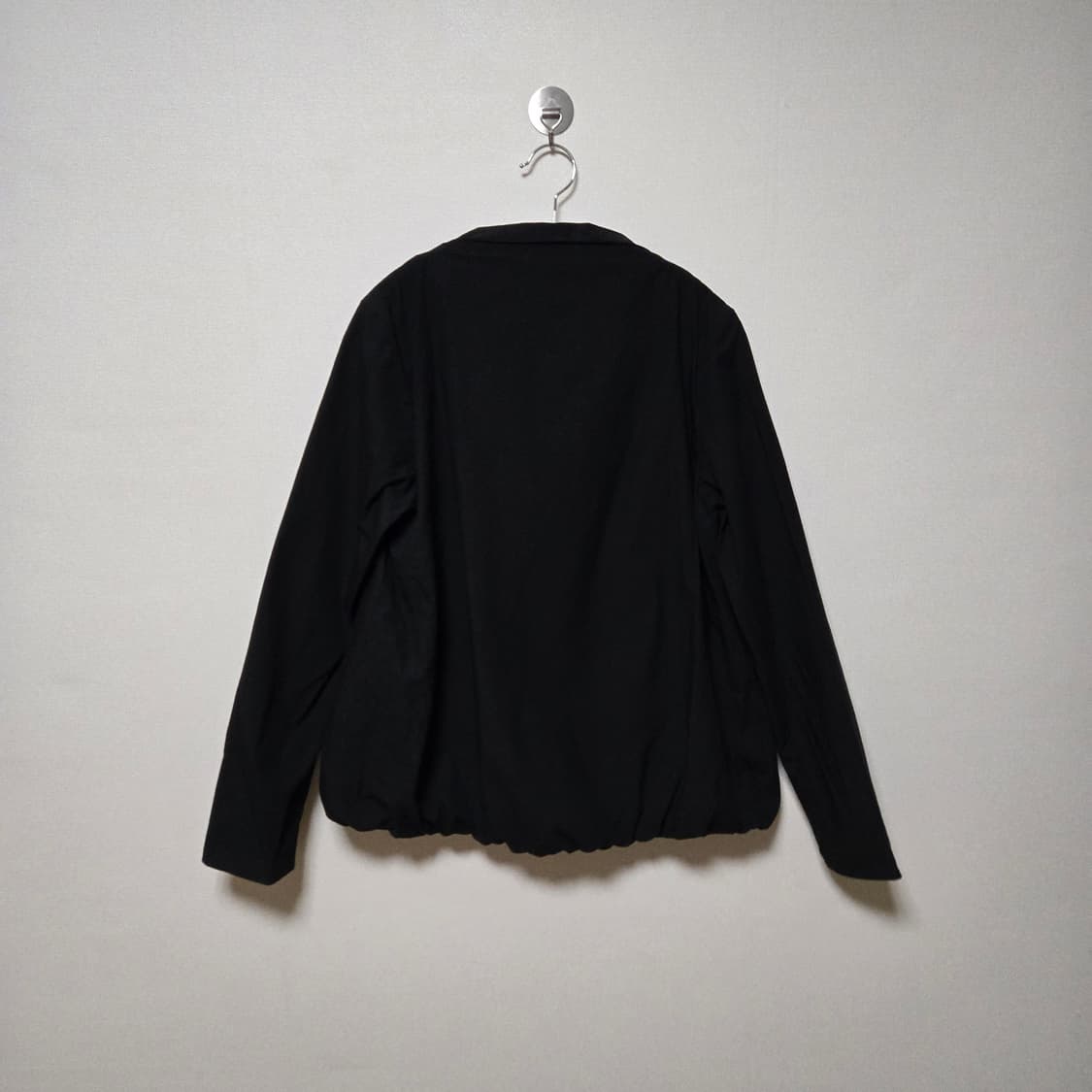 코스 드레이프 넥 블라우스  상품이미지7