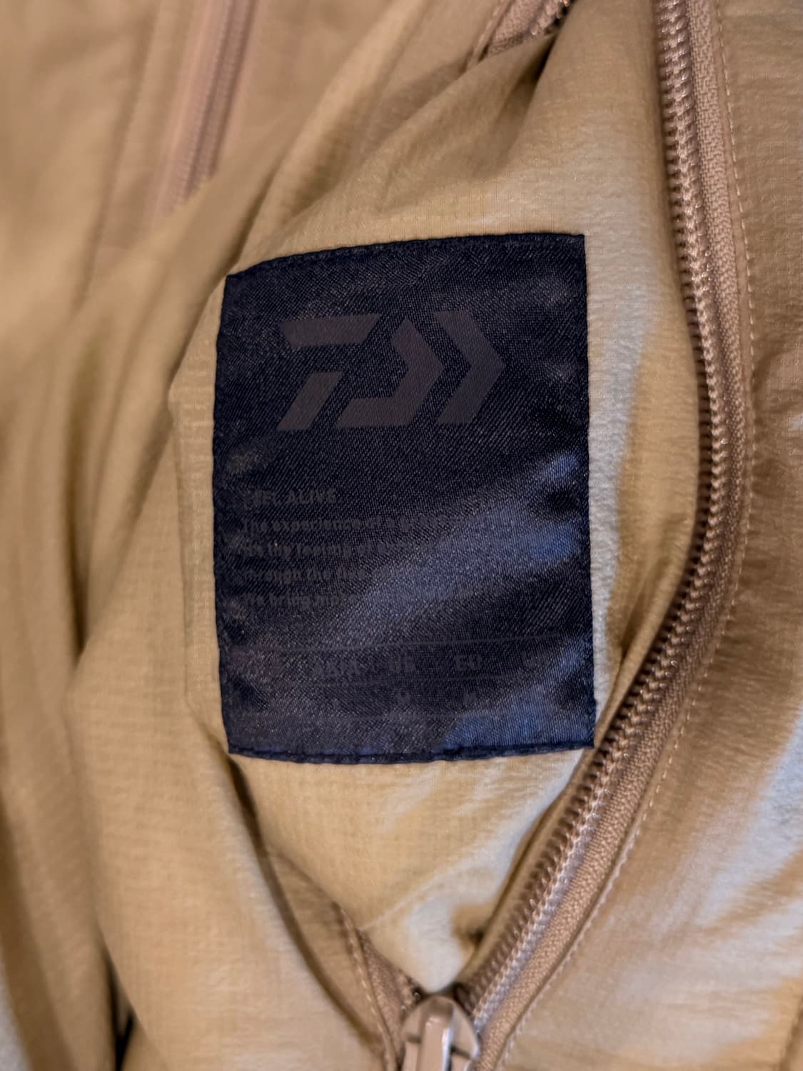 DAIWA PIER 39 TECH REVERSIBLE PULLOVER 상품이미지10