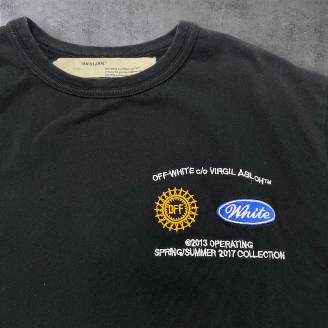 오프화이트 Off-white 블랙 로고 자수 반팔 티셔츠 M 상품이미지3