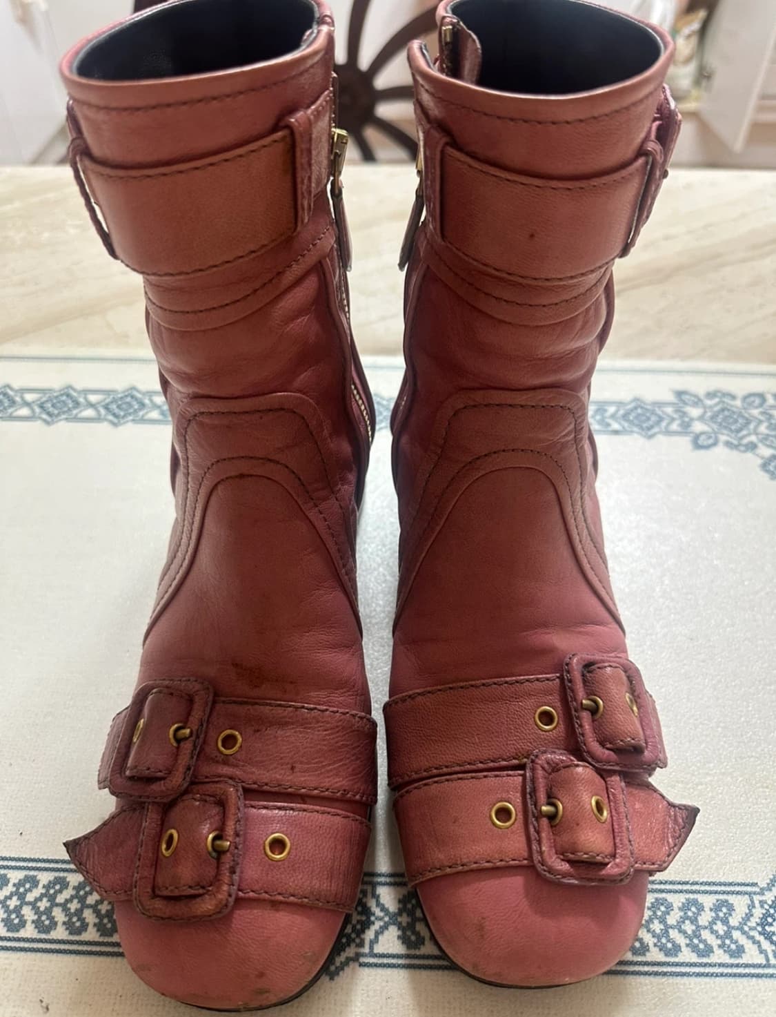 프라다 핑크 가죽 앵클 부츠 36.5 상품이미지2