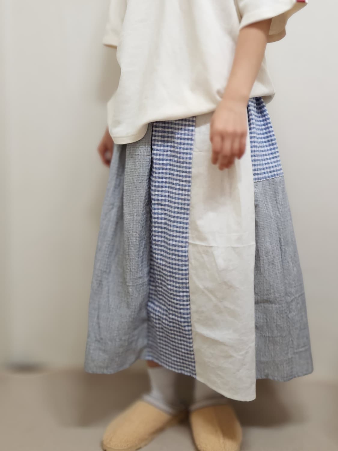 [기장수선가능] 360도 양면 블루 깅엄 체크 패치워크 화이트 롱스커트 상품이미지1