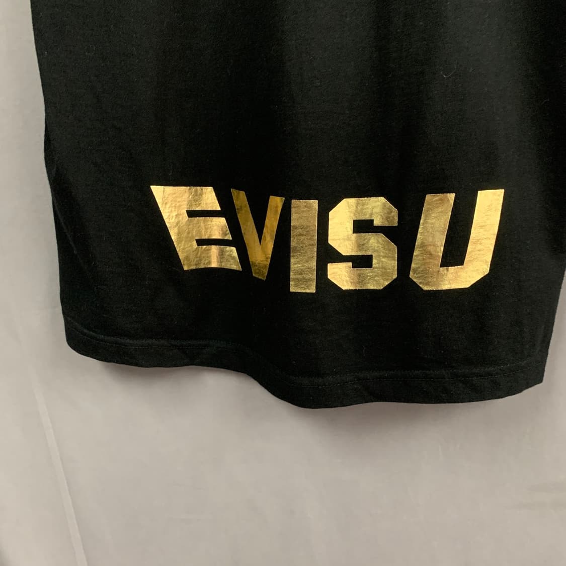L EVISU 에비수 골드 프린팅 스트릿 반팔티 상품이미지3