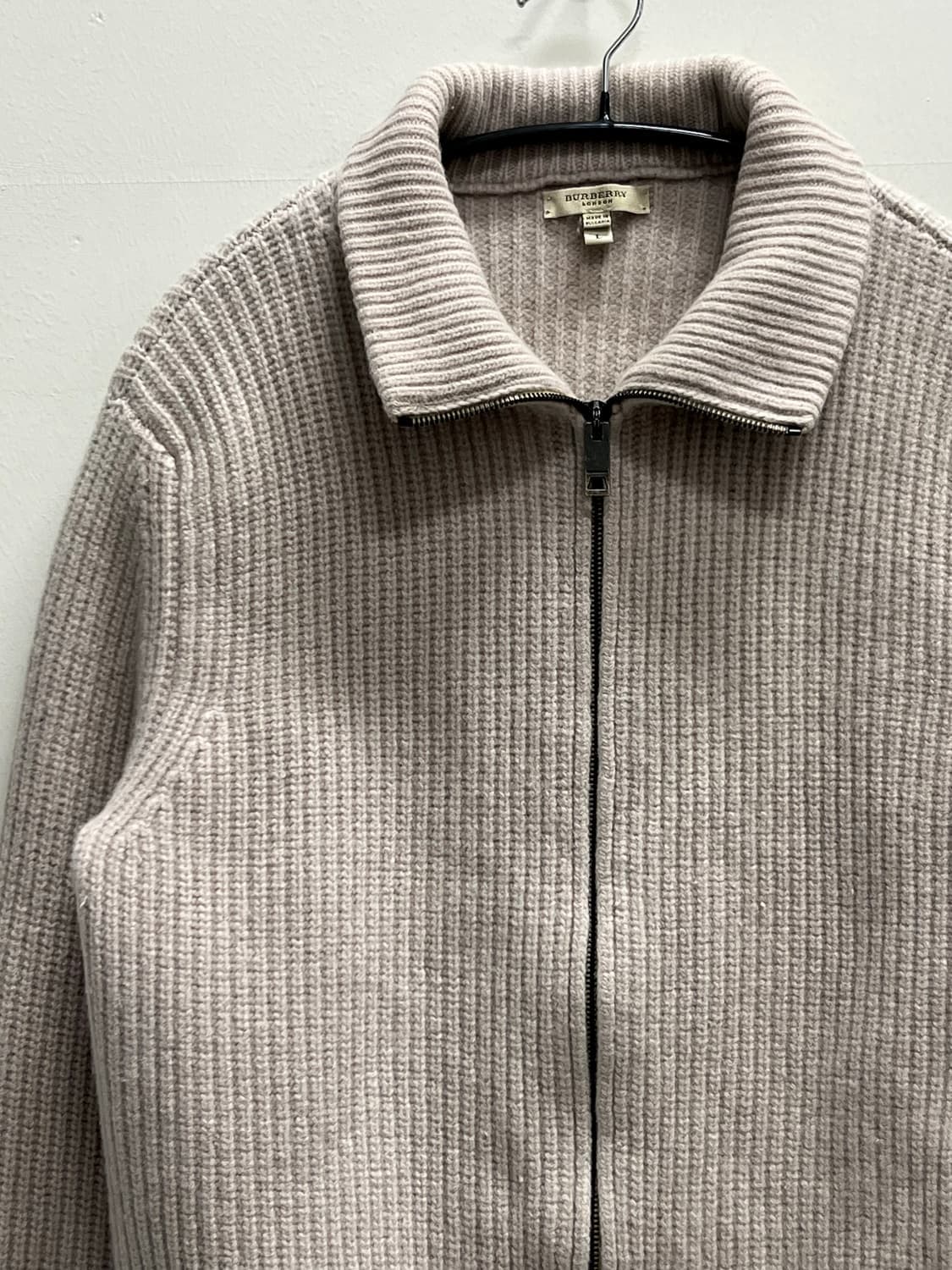 버버리 엘보우패치 케이블 울 니트 집업 상품이미지3