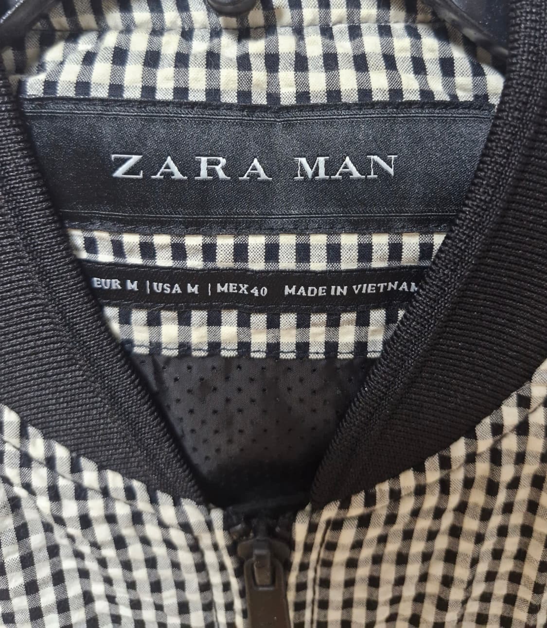 자라 맨 체크 패턴의 봄버 자켓과 반바지 세트 상품이미지3