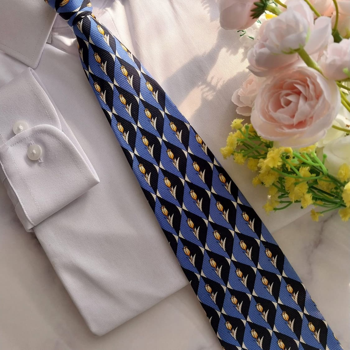 입생로랑 실크 블루&블랙 튤립 패턴 넥타이 9.2cm A+등급 K1324 상품이미지8