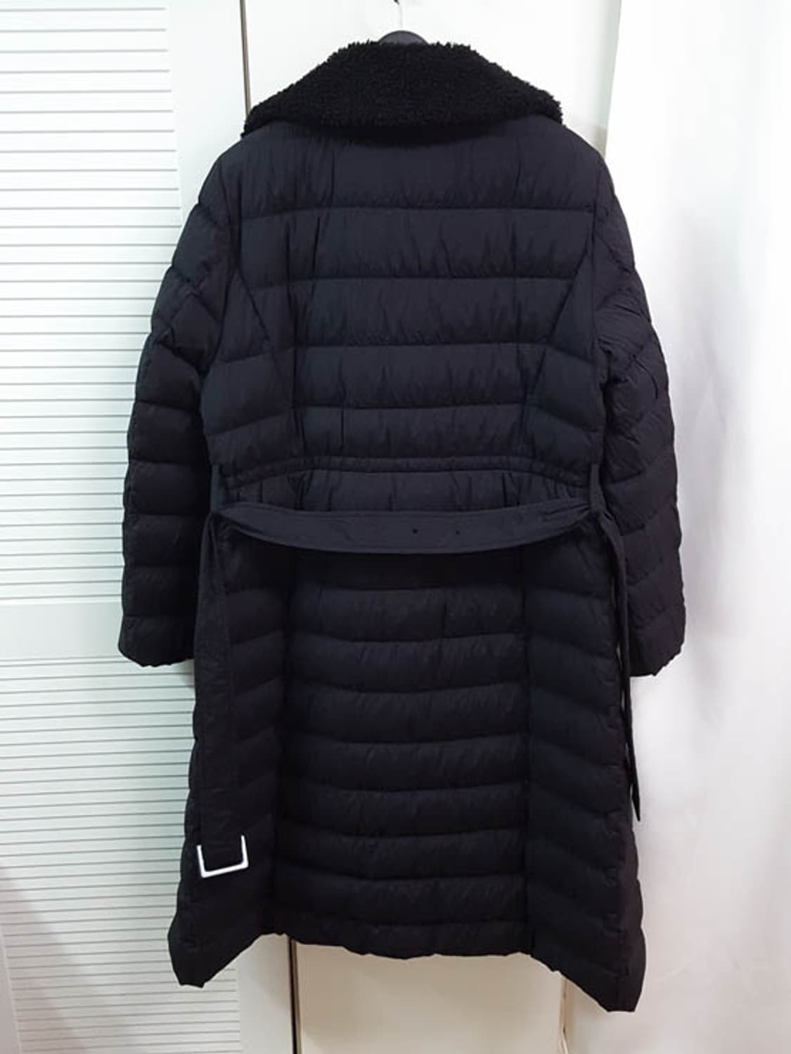 질스튜어트 뉴욕 여성 벨티드 구스다운 패딩 코트 블랙 상품이미지4