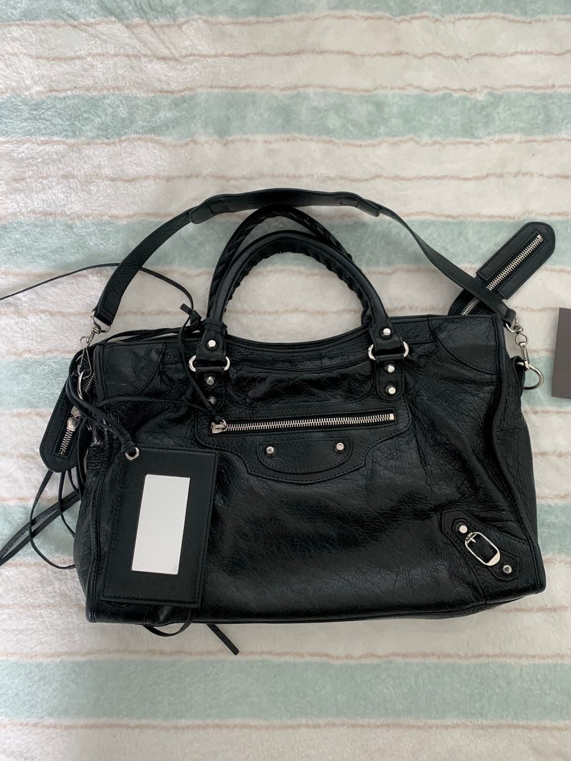 발렌시아가 모터백 시티백 미듐 블랙 은장 상품이미지2