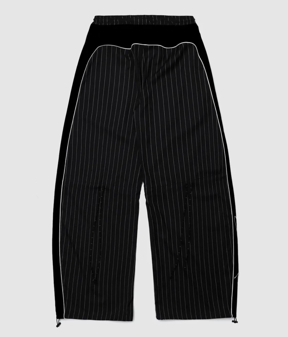 배드블러드 다크 클래식 핀스트라이프 트랙팬츠 - 블랙 상품이미지2