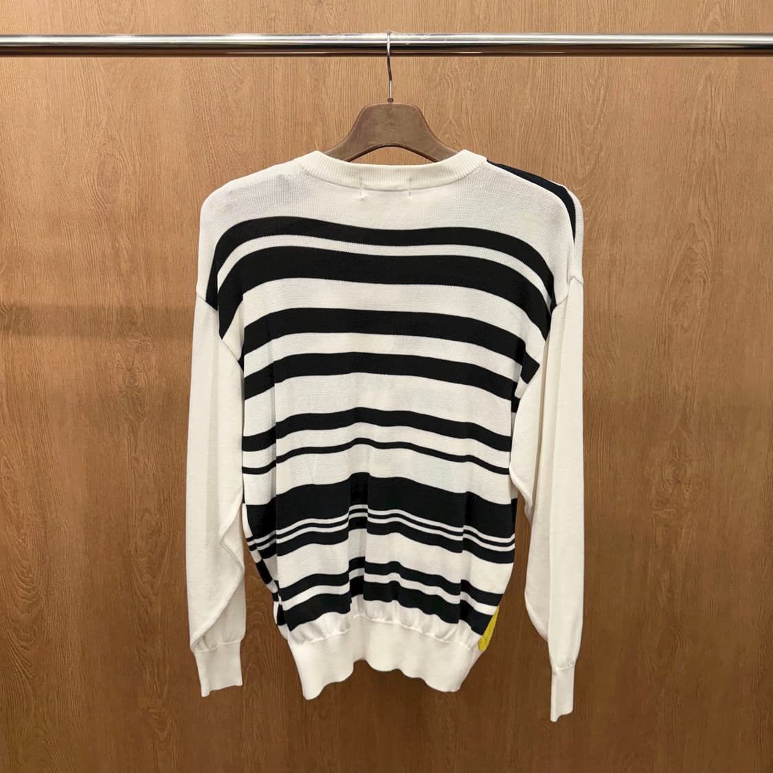 겐조 골프 크루넥 긴팔 울 니트 스웨터 기하학 패턴 시보리 디테일 화이트 상품이미지3