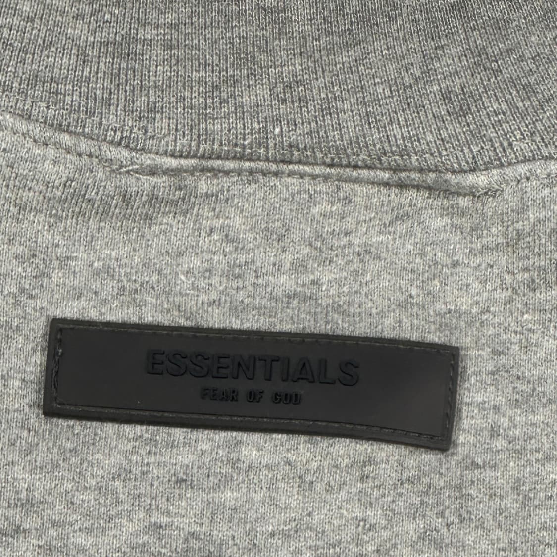 피오갓 에센셜 백로고 다크그레이 맨투맨 (실측 M) 상품이미지6