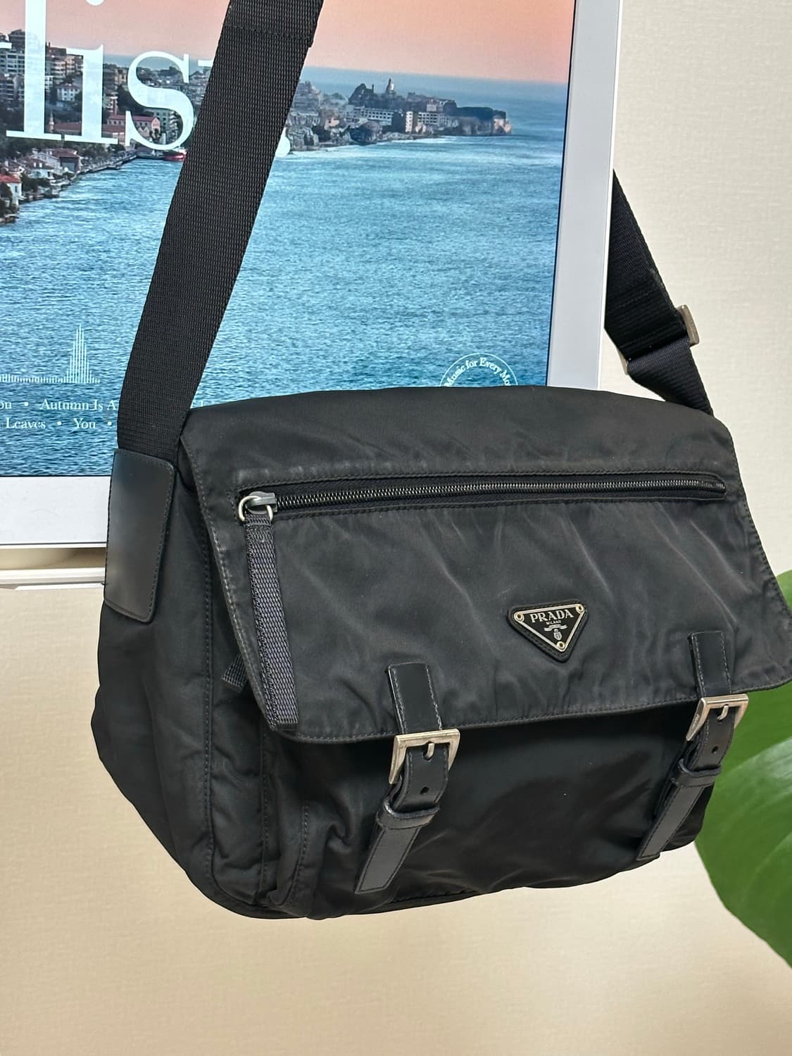 프라다 테수토 포코노 나일론 메신저백 상품이미지2