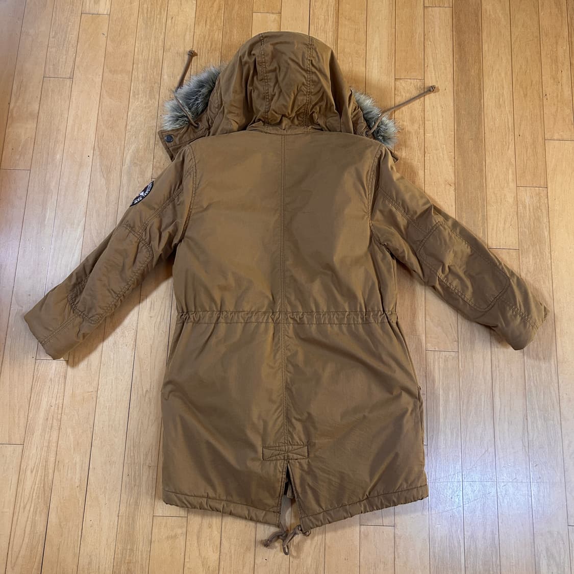 후아유 캘리포니아 빈티지 야상 패딩 M 카멜 허리끈조절 가능 상품이미지2