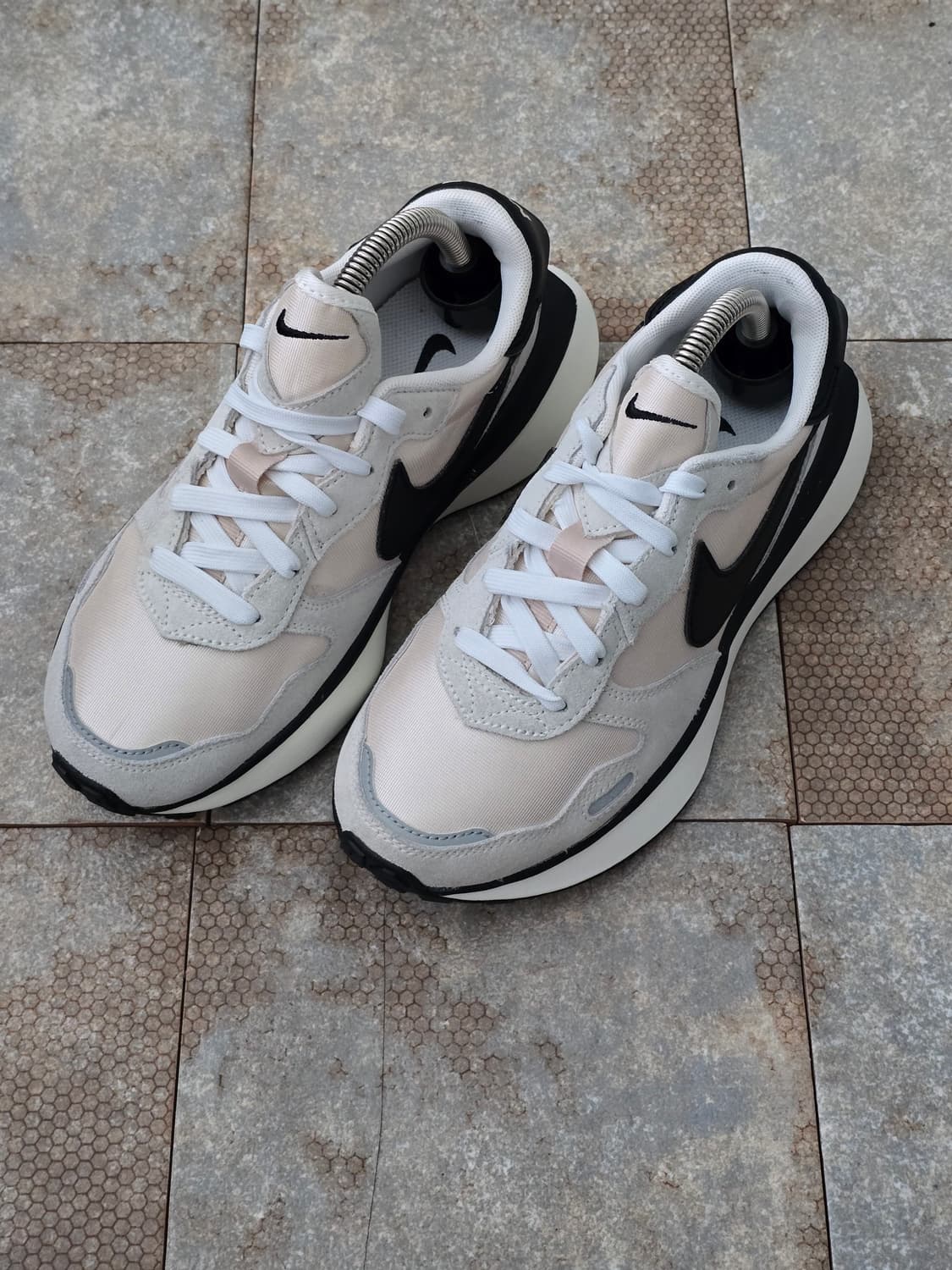 (230)나이키 피닉스 와플 흰검 상품이미지1