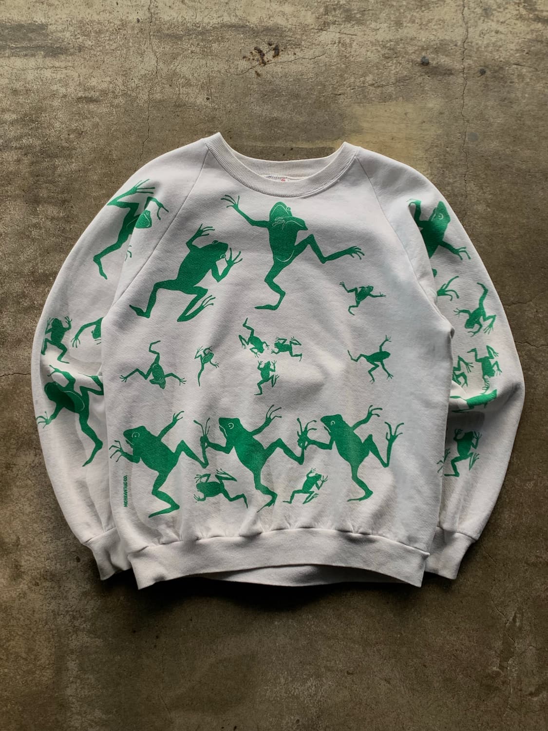 90s 미시건 래그 컴퍼니 개구리 올 오버 프린트 스웻셔츠 상품이미지1