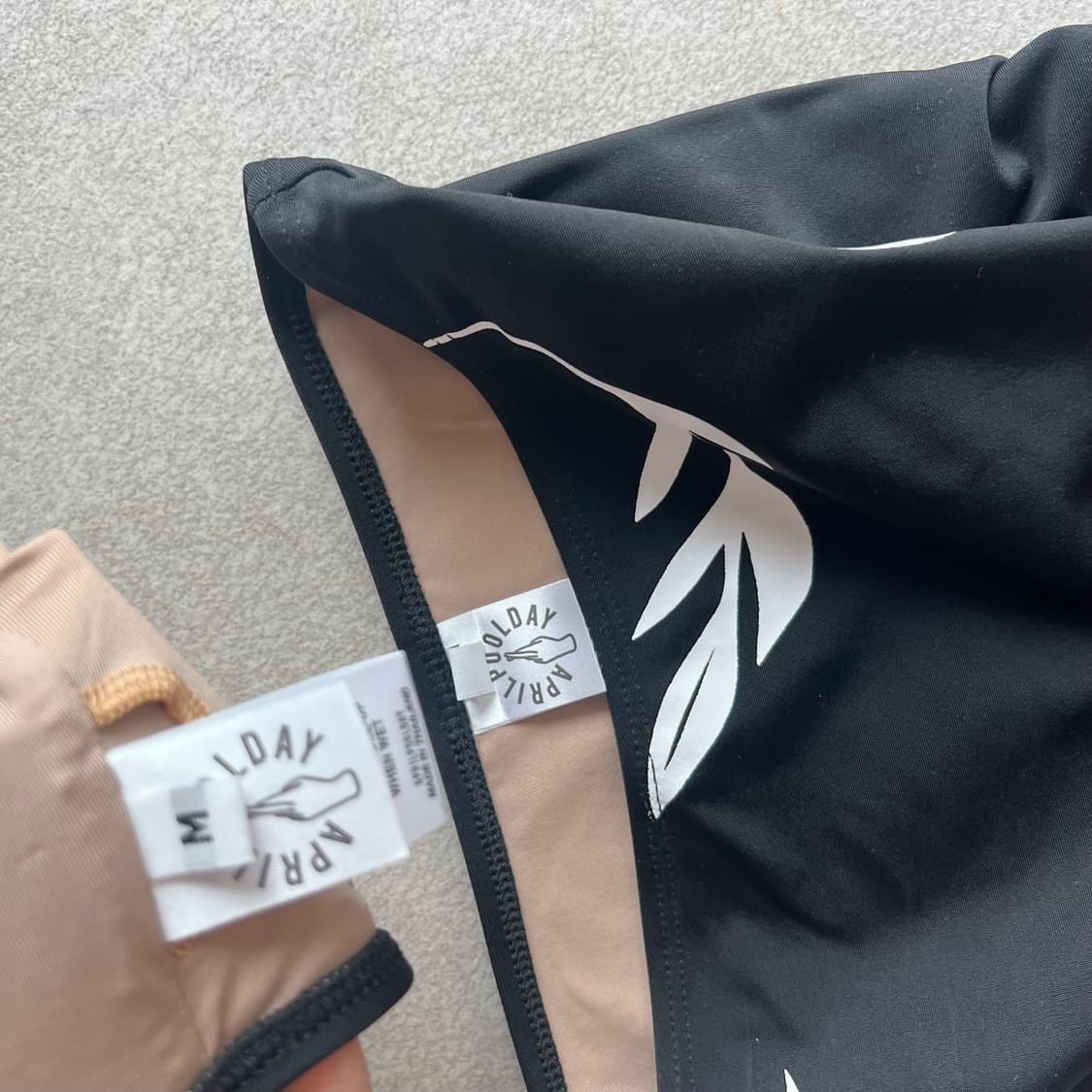 에이프릴풀데이 아리에스 모노키니 홀터넥 오프숄더 비키니 수영복 상품이미지4