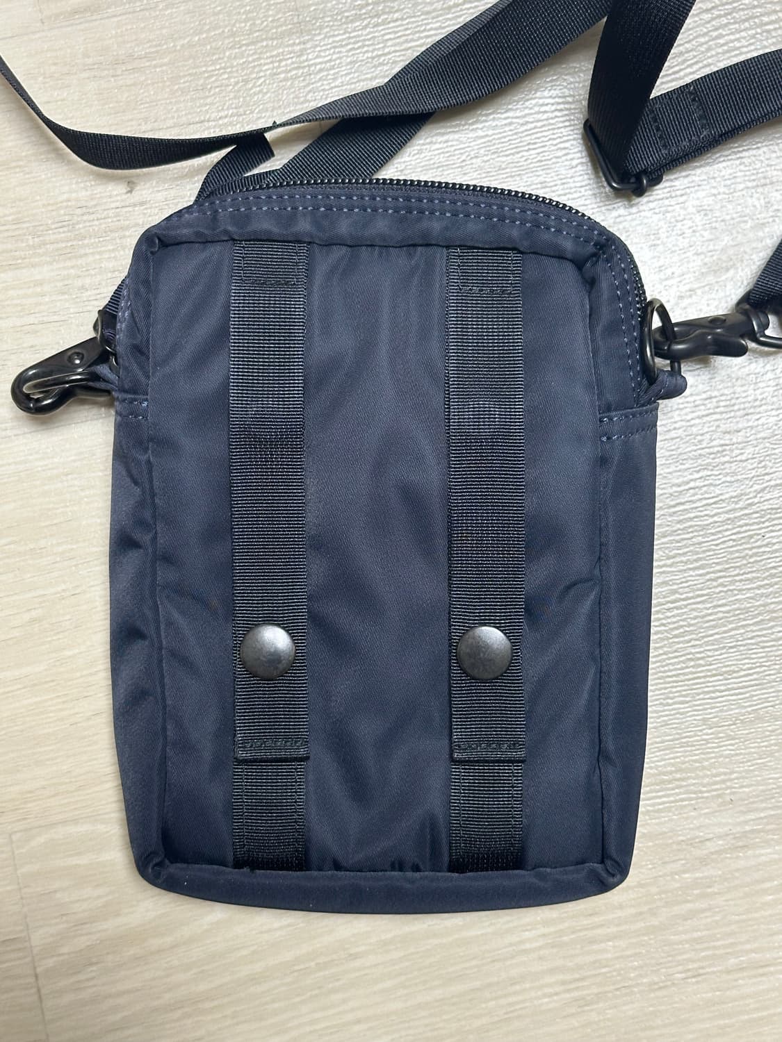 PORTER 요시다 포터 스모키 버티컬 숄더백 네이비 블루 상품이미지3