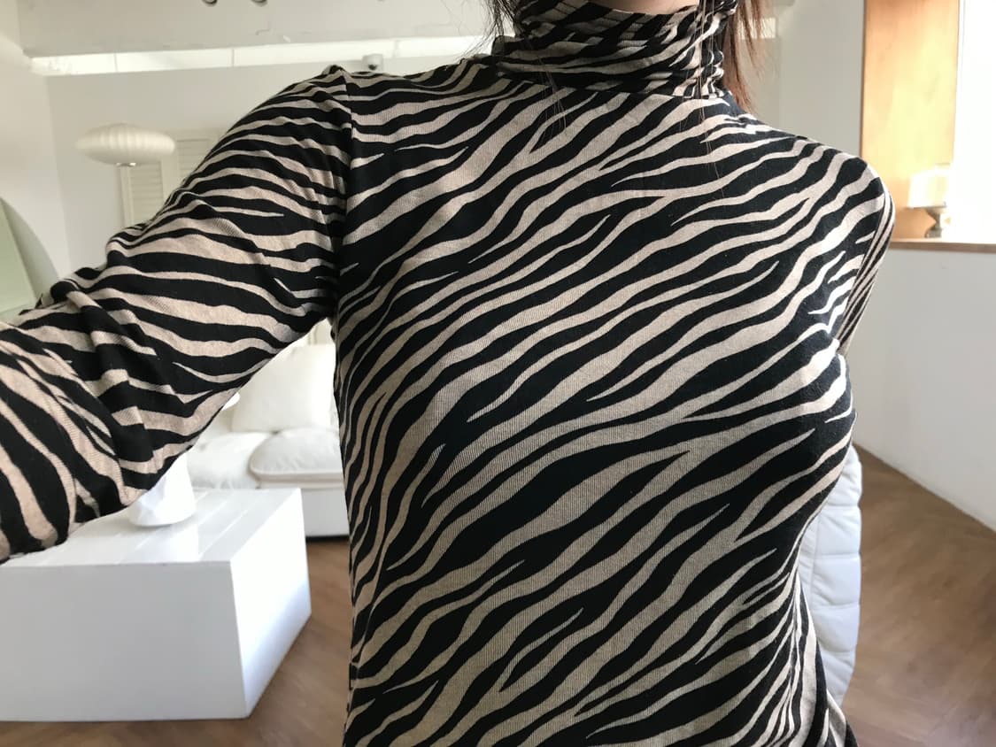 vintage pattern top 상품이미지1