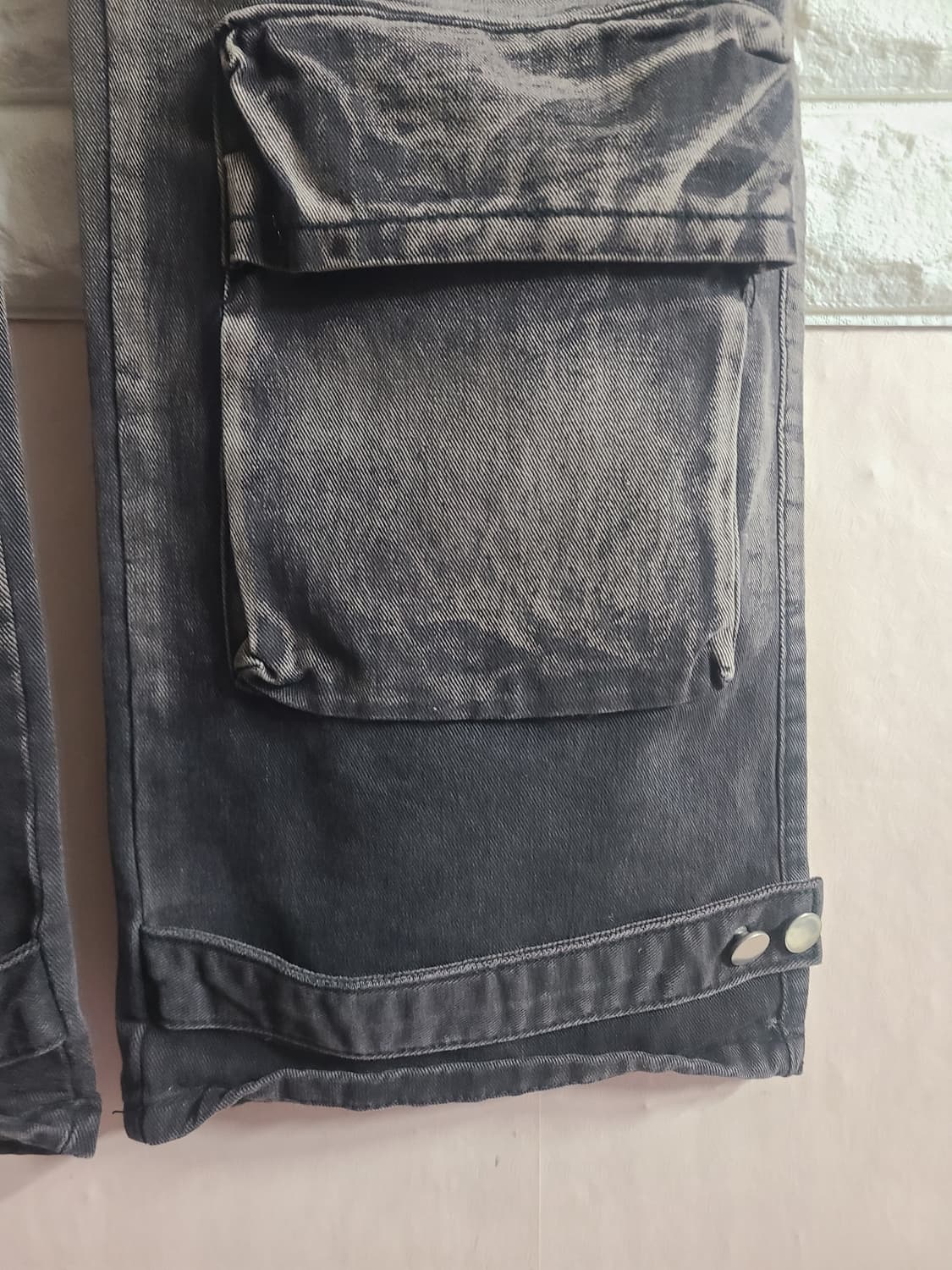 워싱 블랙 카고 데님 팬츠(30-31) 상품이미지3