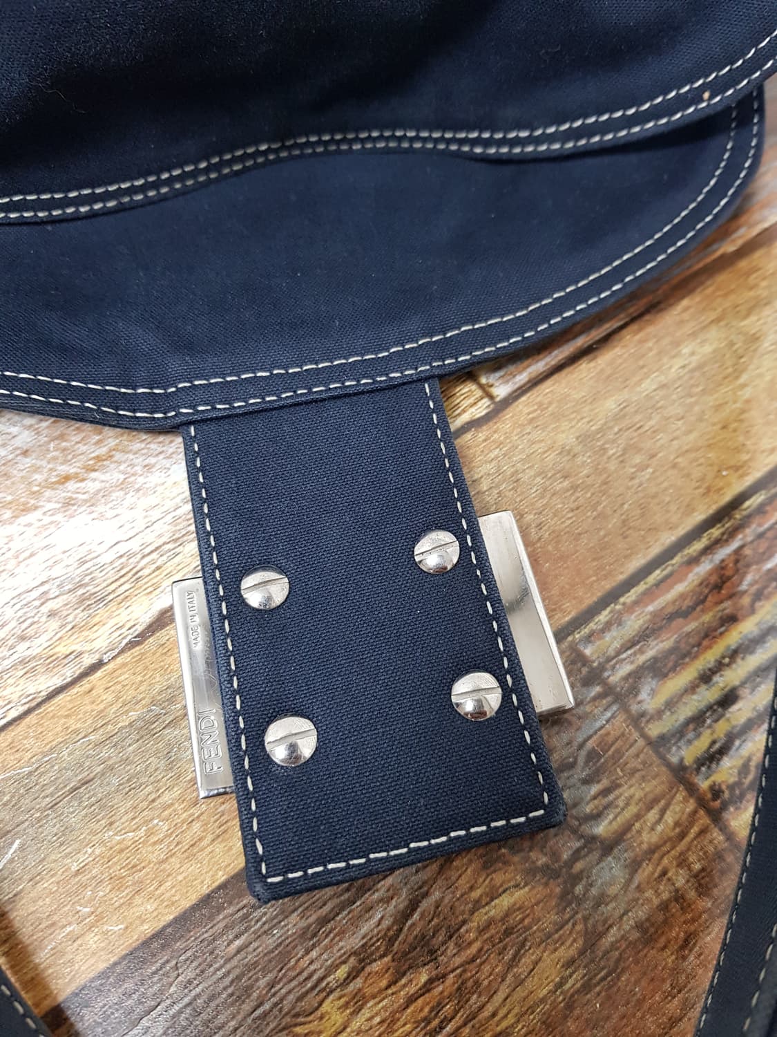 [정품] 펜디 마블로고 패브릭 숄더백 상품이미지7